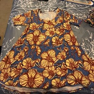 LuLaRoe Perfect T